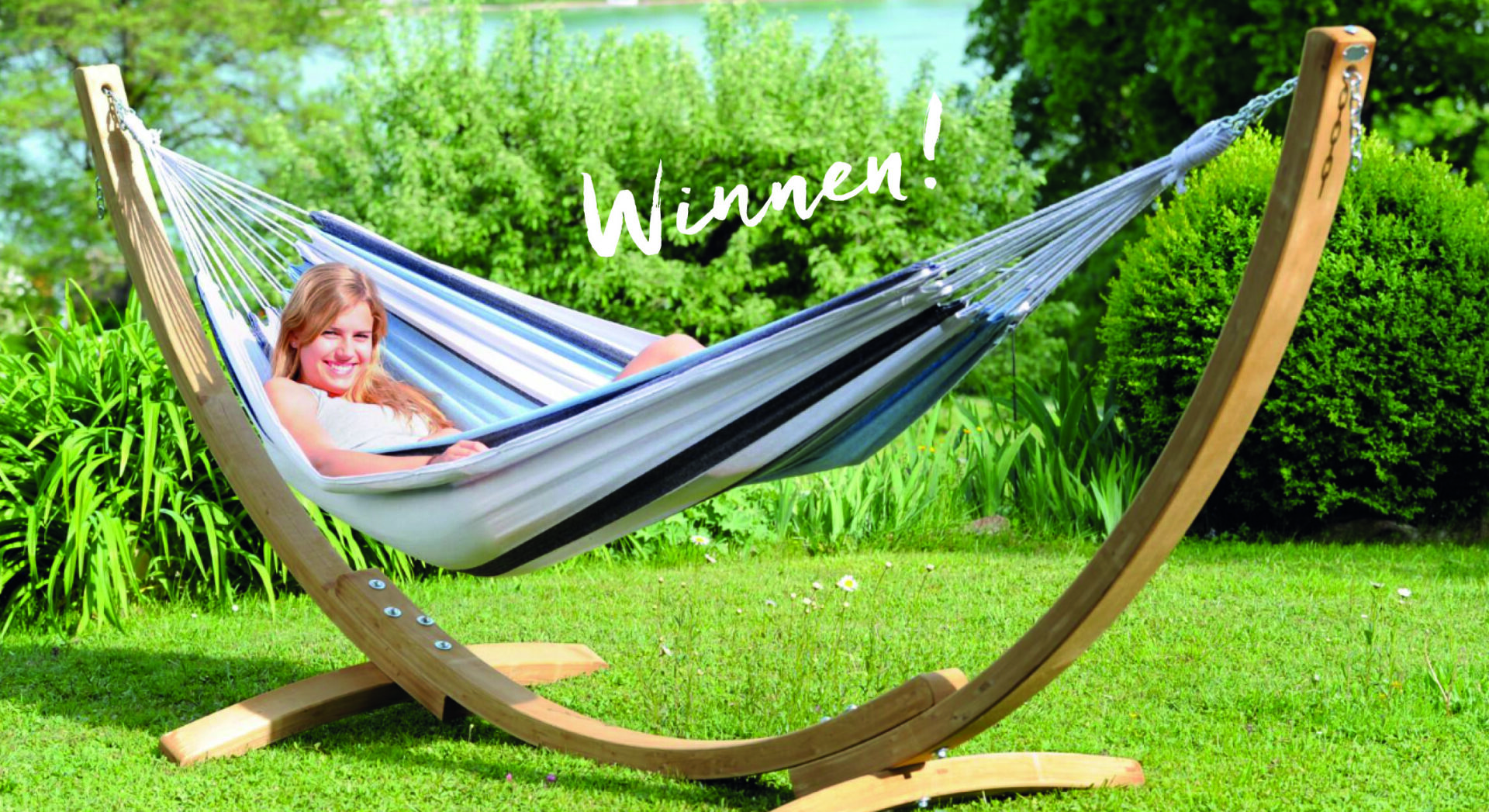 Header winnen 2 WINACTIE: een comfy en complete houten hangmatset voor in de tuin!