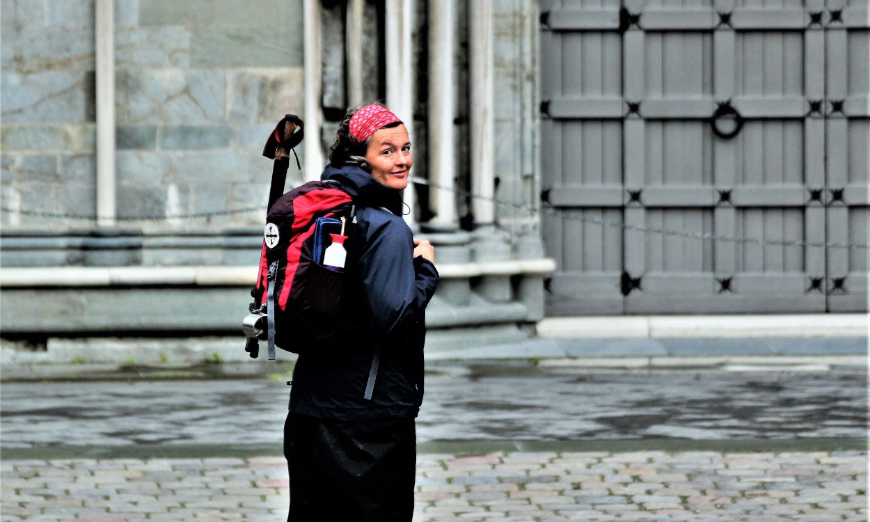 header francine Francine liep na haar burn-out alleen het St. Olavspad: 'Lopen is voor mij een manier om geestelijk gezond te blijven'