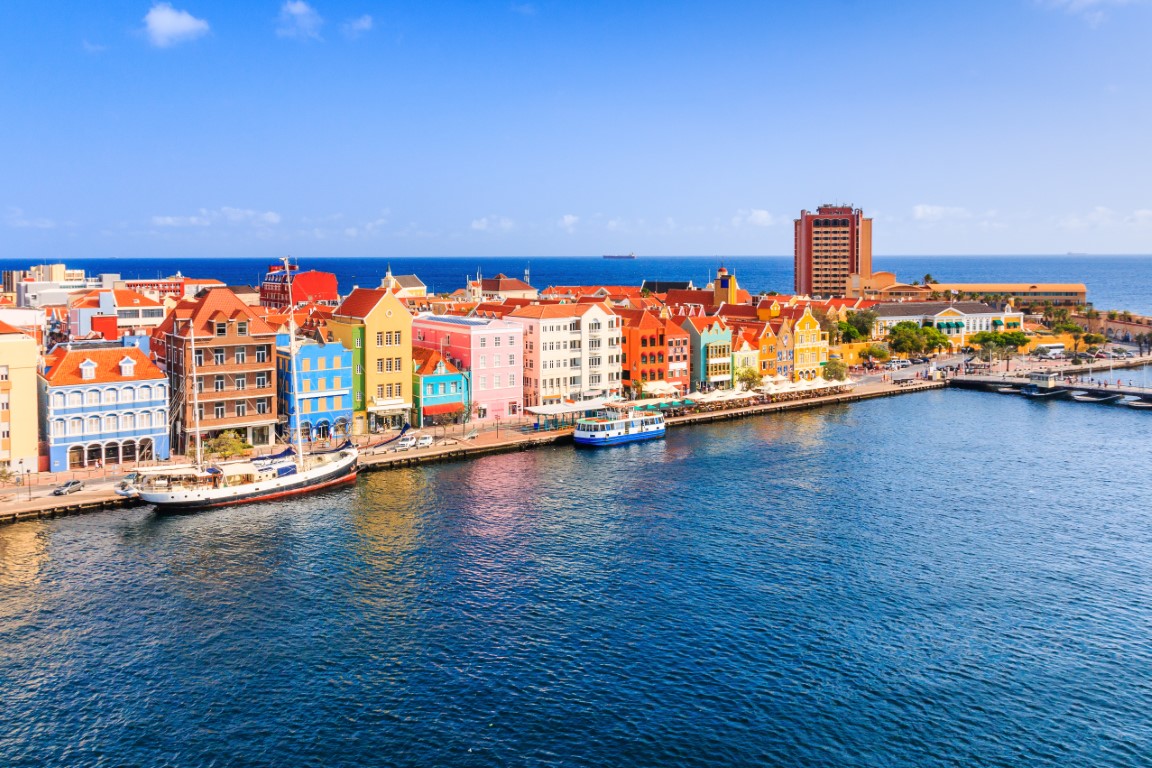 Handelskade Win een reis voor 2 personen naar Corendon Mangrove Beach Resort op Curaçao