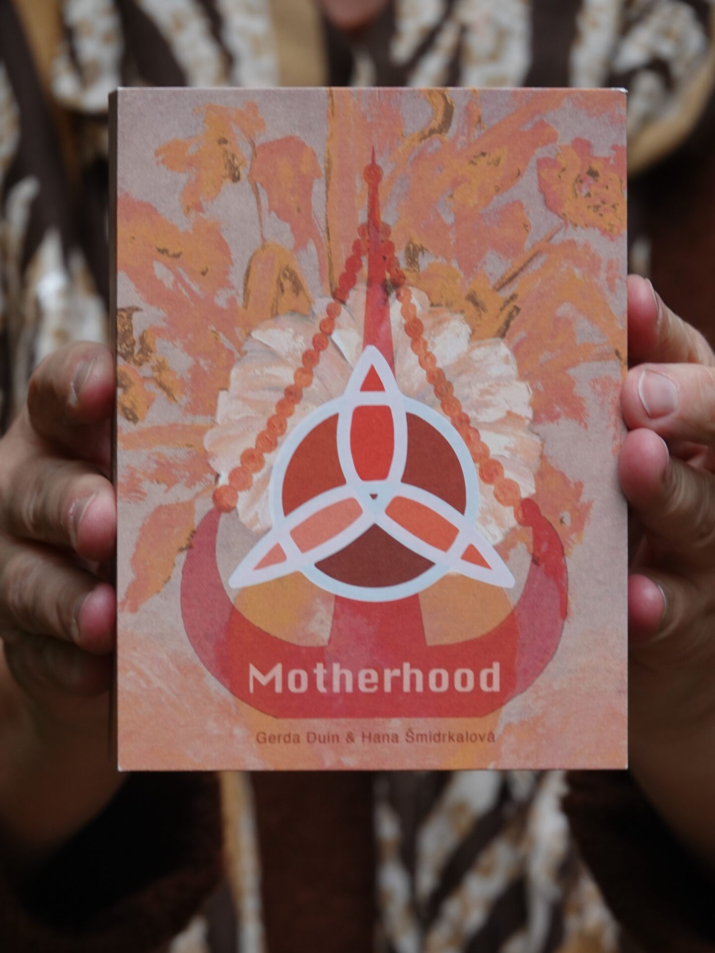 DSC01762 3 Winnen op Woensdag: win een compleet Motherhood kaartendeck set van Vrouw & Verbinding