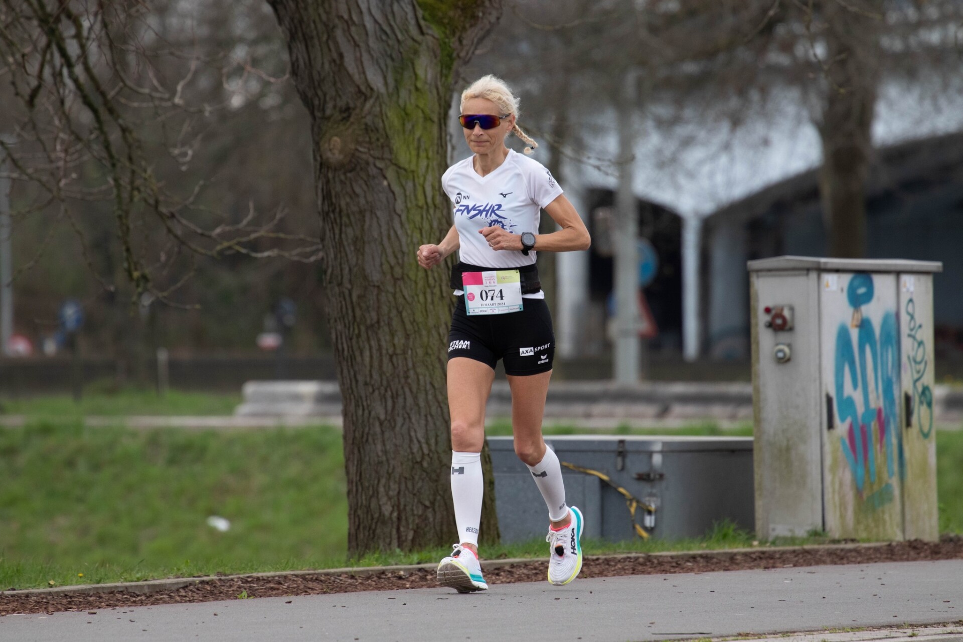 Marathon Woman Hilde Dosogne loopt elke dag van het jaar een marathon: ‘Opgeven vanwege een mentale reden staat niet in mijn woordenboek’
