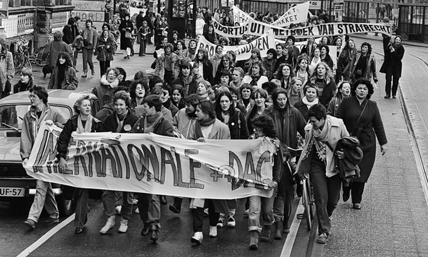 Vrouwendemonstratie Amsterdam ivm Internationale vrouwendag 1981 Rob C Croes Anefo CC0 Op 8 maart 2024 is het Internationale Vrouwendag: dit is wat jij moet weten.