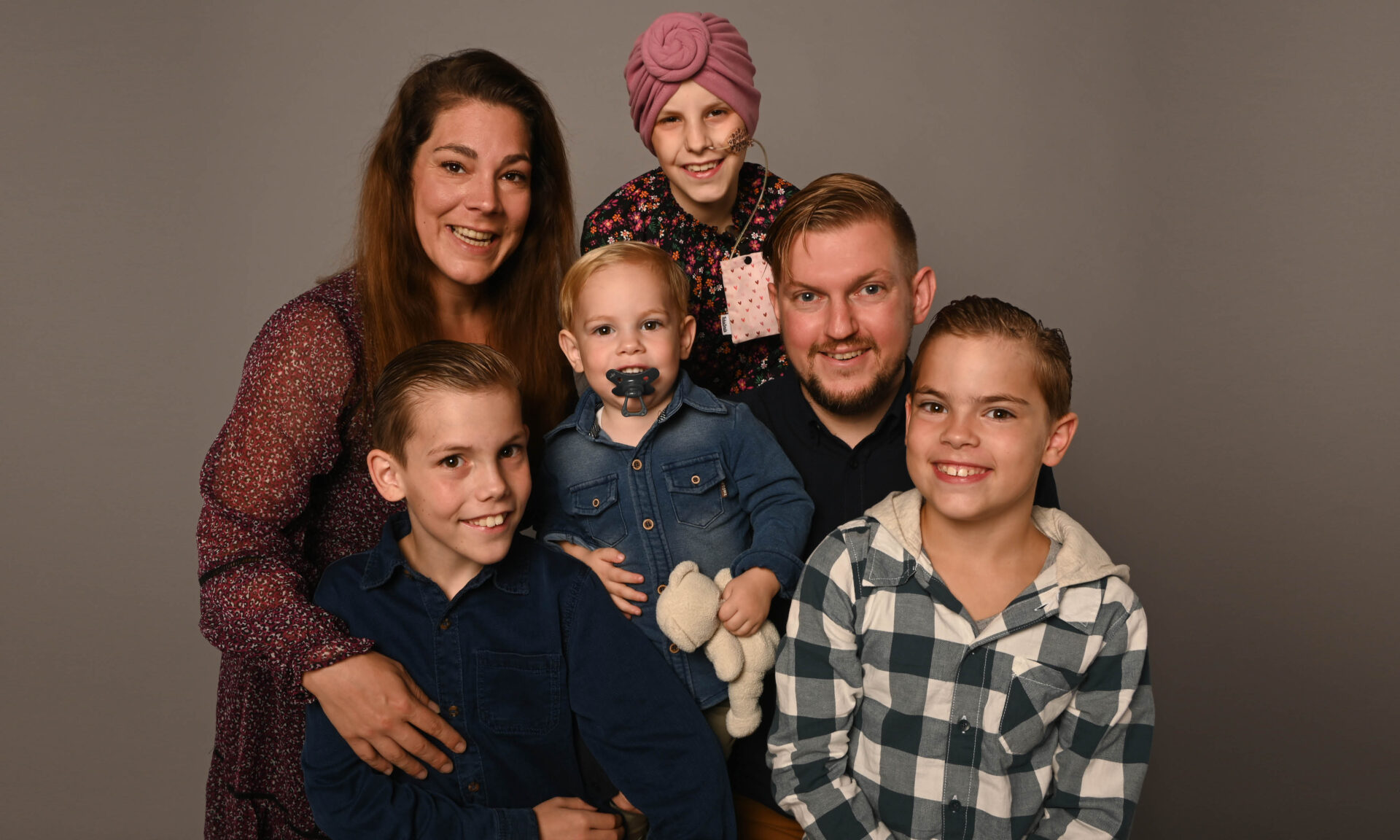 Familie van Orden met twee kinderen die kanker hebben